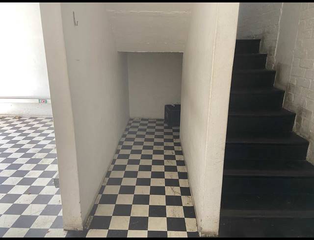 110M² OFFICE FOR SALE IN WESTLAKE